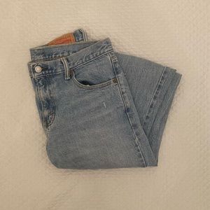 Levis 511 light wash jeans